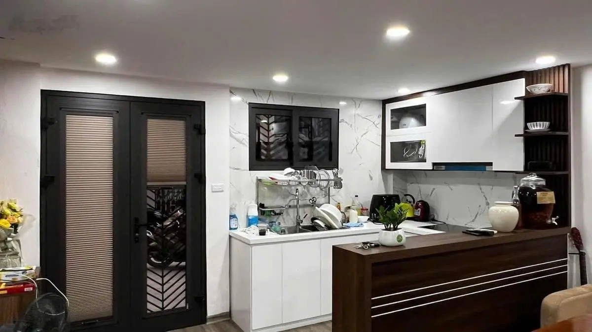 Bán tầng 1 tập thể Vĩnh Hồ Đống Đa 98m 2 mặt đều kinh doanh tốt công viên ô tô đỗ ngày đêm nhà đẹp