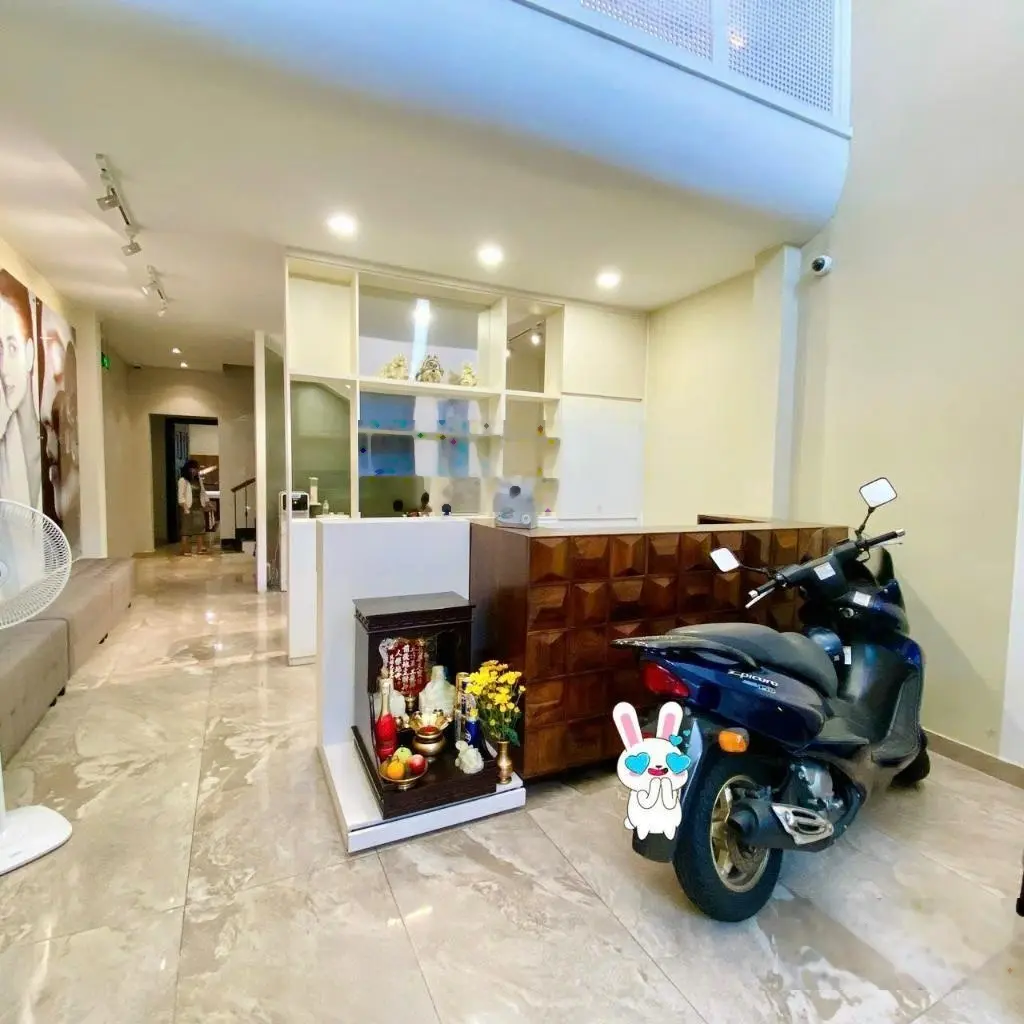 Mặt tiền kinh doanh đỉnh - vip huỳnh văn bánh phú nhuận - 110m(5 x 22) - 5 tầng - thang máy