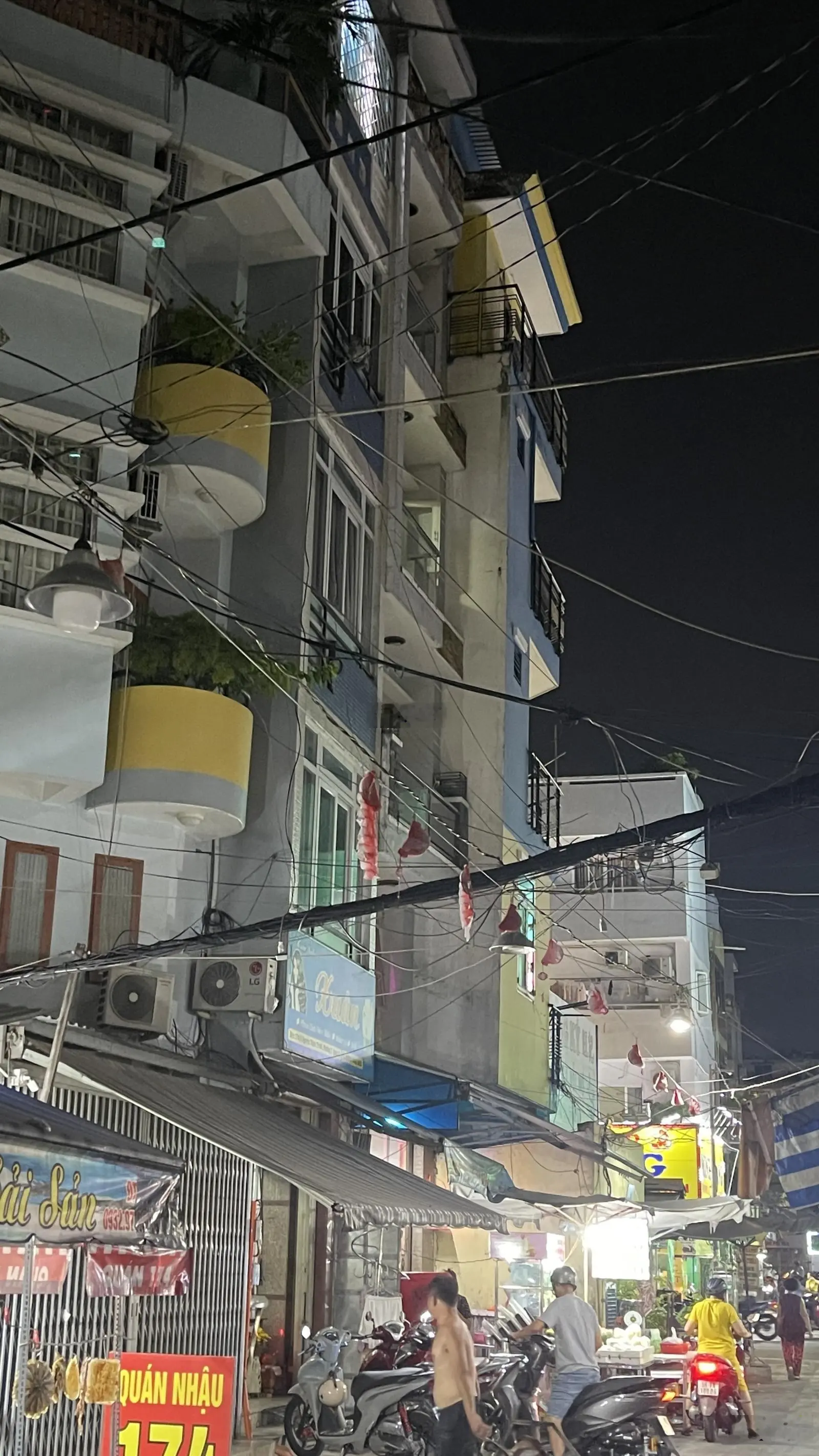 Nhà 5 tầng, 4x10m, đường xe hơi vào nhà Nguyễn Thiện Thuật Quận 3 nhỉnh 8 tỷ làm việc chính chủ