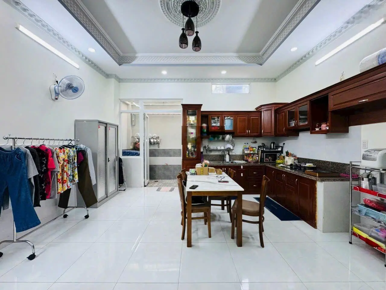 Nhà đẹp 5,5x15m giá hời ngay trung tâm Nhà Bè - Chính chủ cần bán gấp