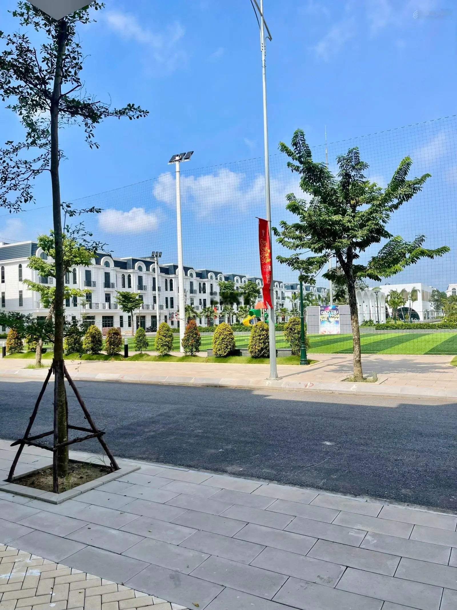 Cắt lỗ sâu căn liền kề 96m2 chỉ hơn 4ty view công viên tại Crown Villas Thái Nguyên. LH 0962566863