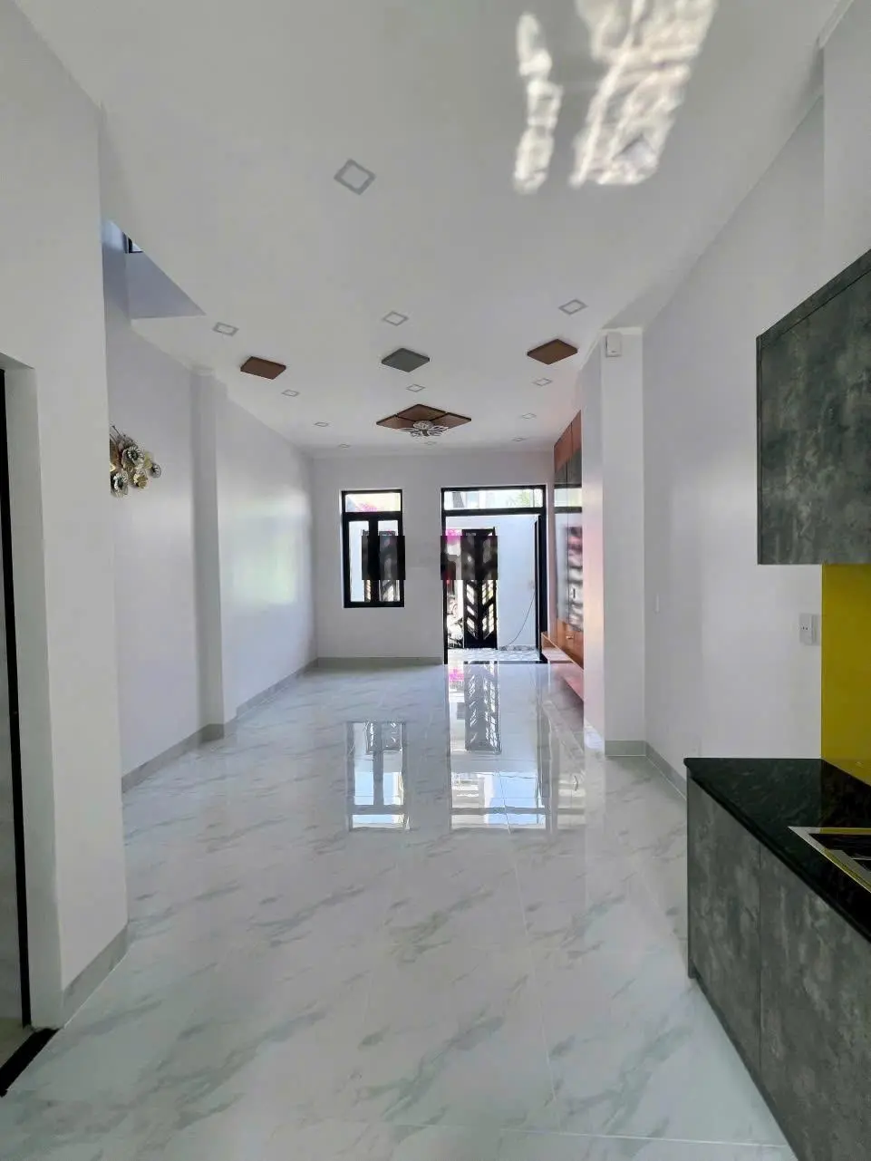 Bán Nhà 1trệt, 2lầu hẻm 47 Trường Lưu, P. Long Trường- TP. Thủ Đức.