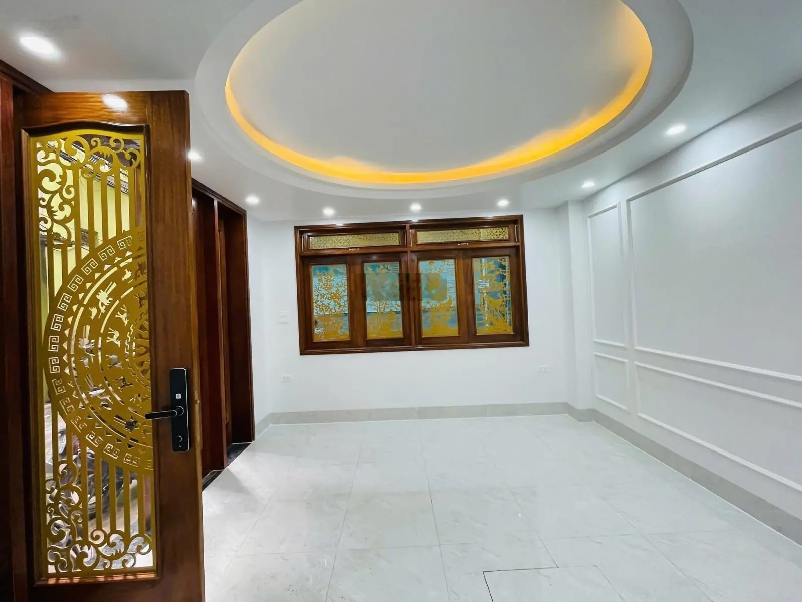 Đừng bỏ lỡ 1 siêu phẩm nhà đất nằm ngay tại trung tâm Hà Nội-7 tầng Tmáy-Lô góc- Ôtô vào nhà