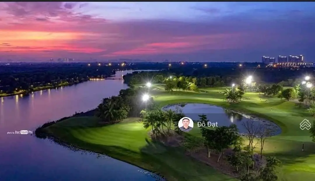 Bán căn hộ 2Pn và 1Wc khu Skyoasis. View Sông Hồng, nội thất đầy đủ. Đã có sổ, giá bán 2.45 tỷ.