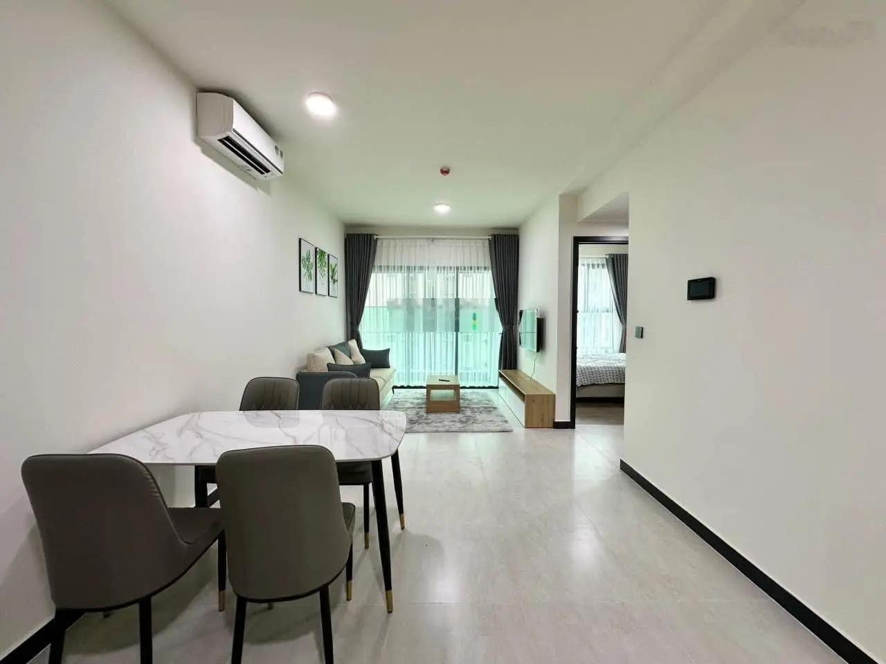 CHÍNH CHỦ CẦN BÁN GẤP CĂN HỘ THẢO ĐIỀN QUẬN 2, 2PN2WC, 72M2, GIÁ 2TỶ300TRIỆU