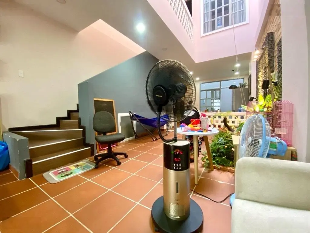 Hạ giá 500tr, bán gấp nhà 3 lầu, 4x12.5m, Nguyễn Xí, Bình Thạnh, HXH, hơn 7tỷ