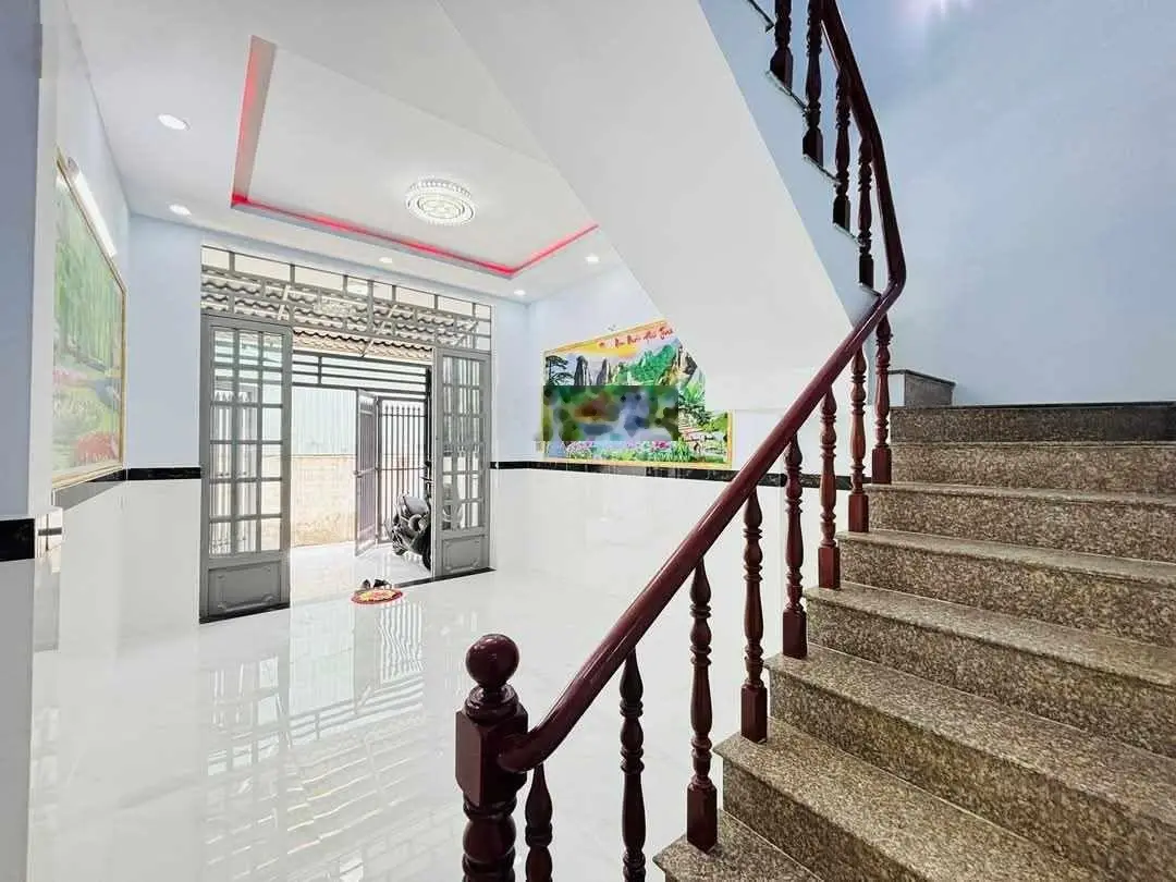 Bán nhà 2 tầng btct mới đẹp - 60 m2 thổ cư, 4 pn - sát mặt tiền tth21 - 3 phút qua gò vấp - giá rẻ