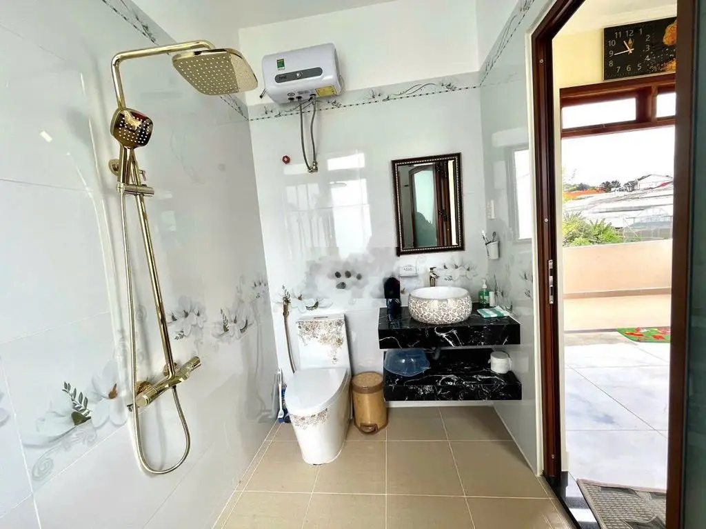 BÁN CĂN VILLA PHONG CÁCH HOÀNG GIA ở TP. ĐÀ LẠT SIÊU ĐẸP - SANG - HIẾM