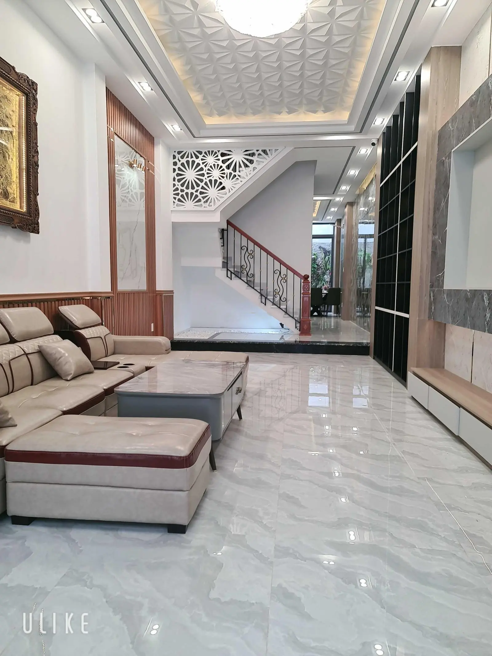 Bán nhà 4 lầu ST mới 100% MT đường số Lý Phục Man, P. Bình Thuận, DT 4 x 25m