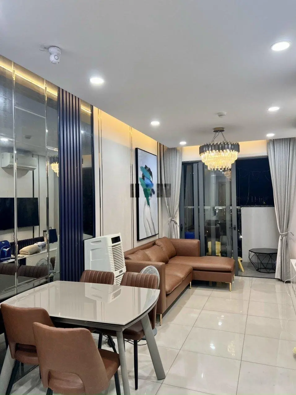 Bán gấp Emerald 2PN-1WC (63,8m2) Full nội thất, gió lồng lộng chỉ 3,14 Tỷ
