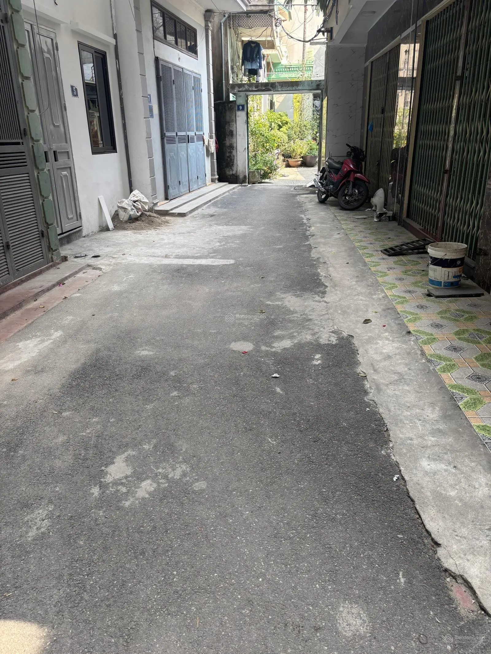 Bán nhà riêng chính chủ tại mỗ lao hà đông, 35m 4 tầng chắc chắn, lô góc 2 mặt thoáng.