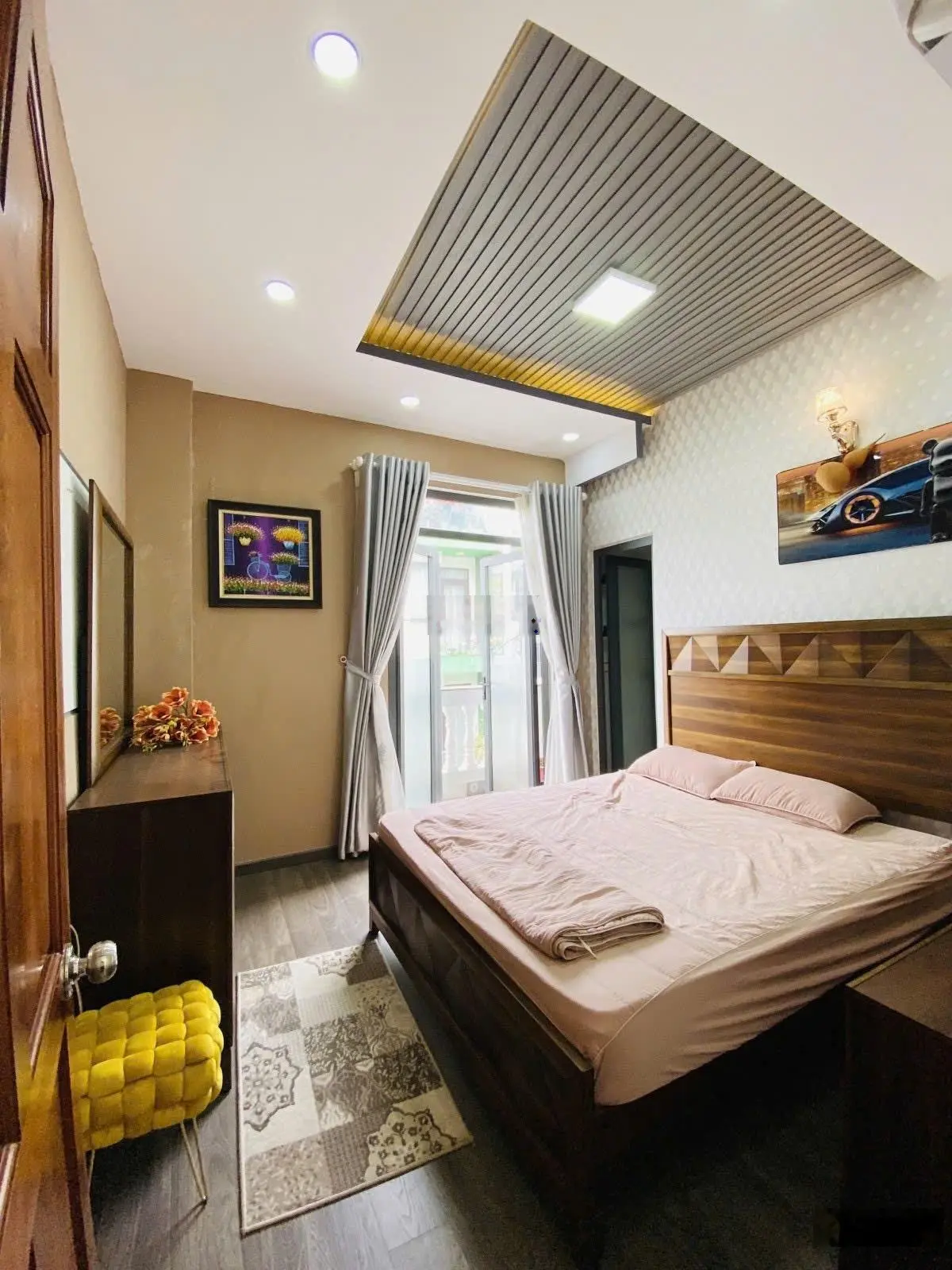 Chủ về nước bán gấp nhà riêng sát Quận 7, 55m2, 3 tầng,4PN, giá chỉ 6.89 tỷ,xe hơi ngủ trong nhà