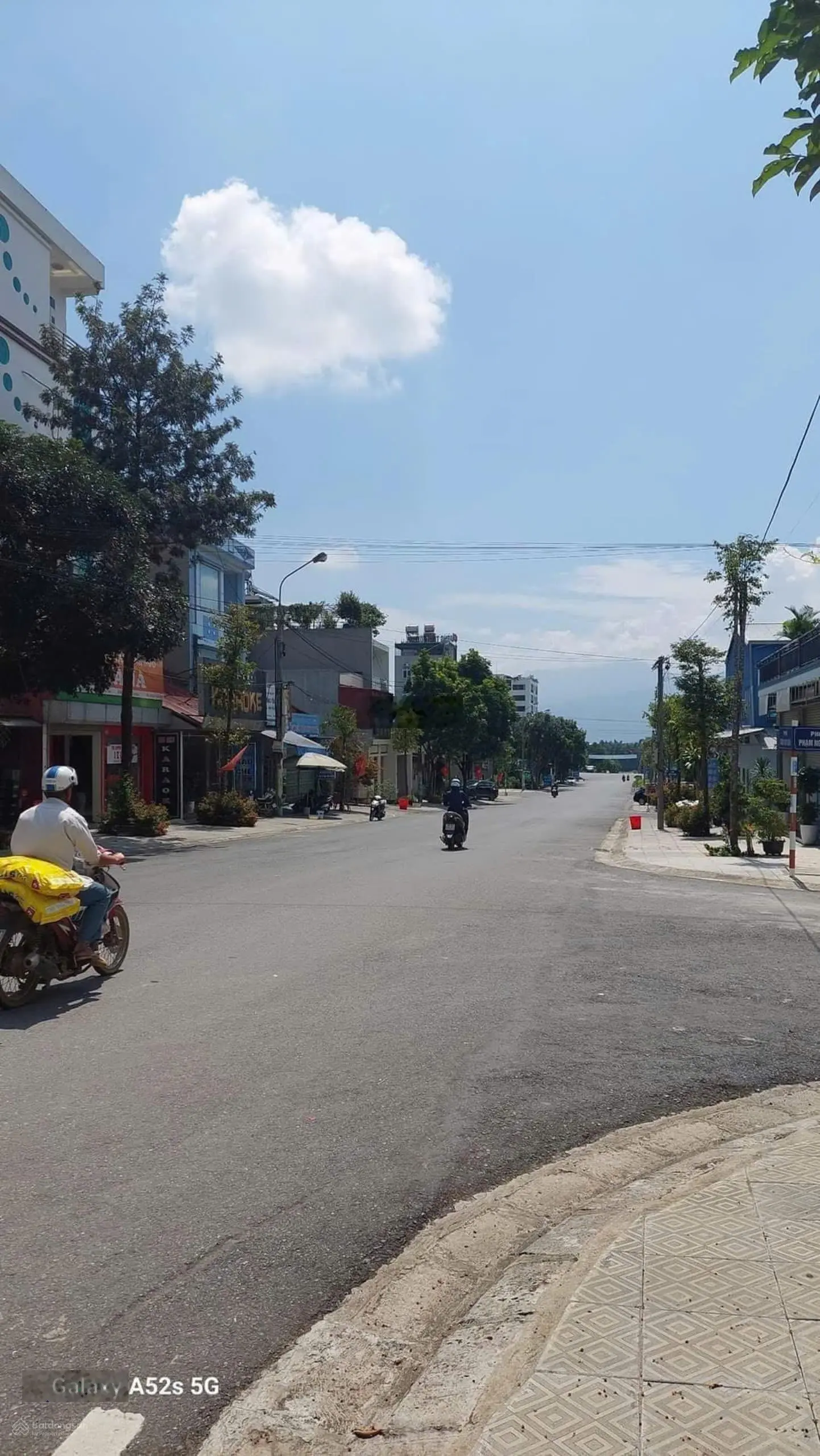 Có nhu cầu bán giá tốt cho người mua sử dụng, mảnh đất nền nằm trên trục đường trần huy liệu