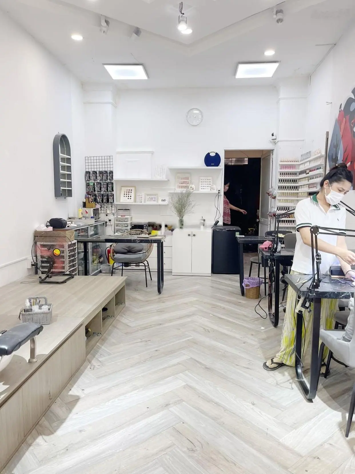 * 83m2 mặt tiền * (4 nở hậu 4,7 x 20m) - 4 tầng - Cư Xá Đô Thành