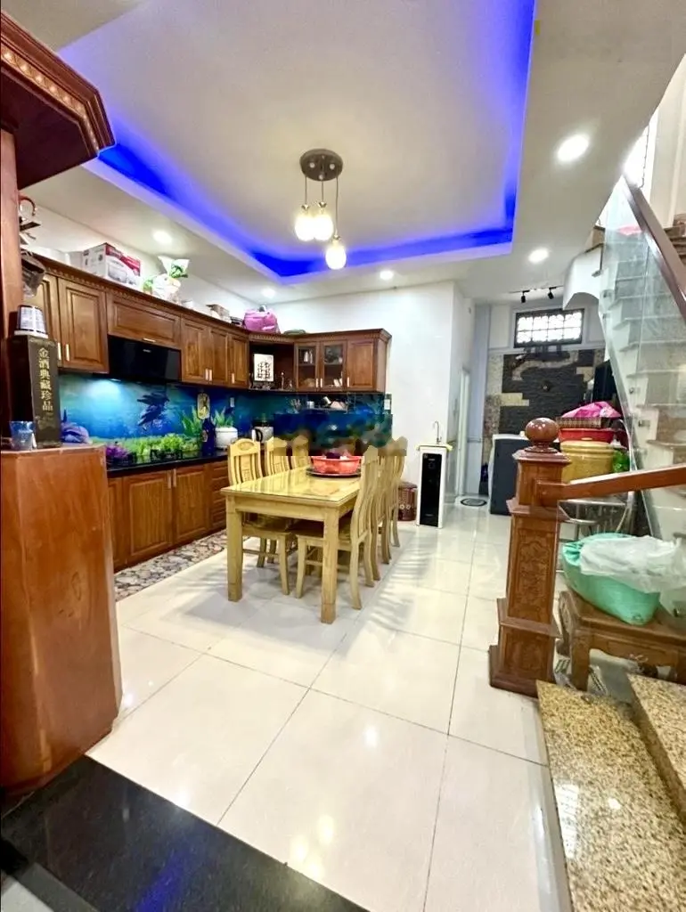 Bán nhà hẻm xe hơi 2 tầng 80m2 3pn ngay Kđt Vạn Phúc, sổ hồng hoàn công chỉ 5,7 tỷ