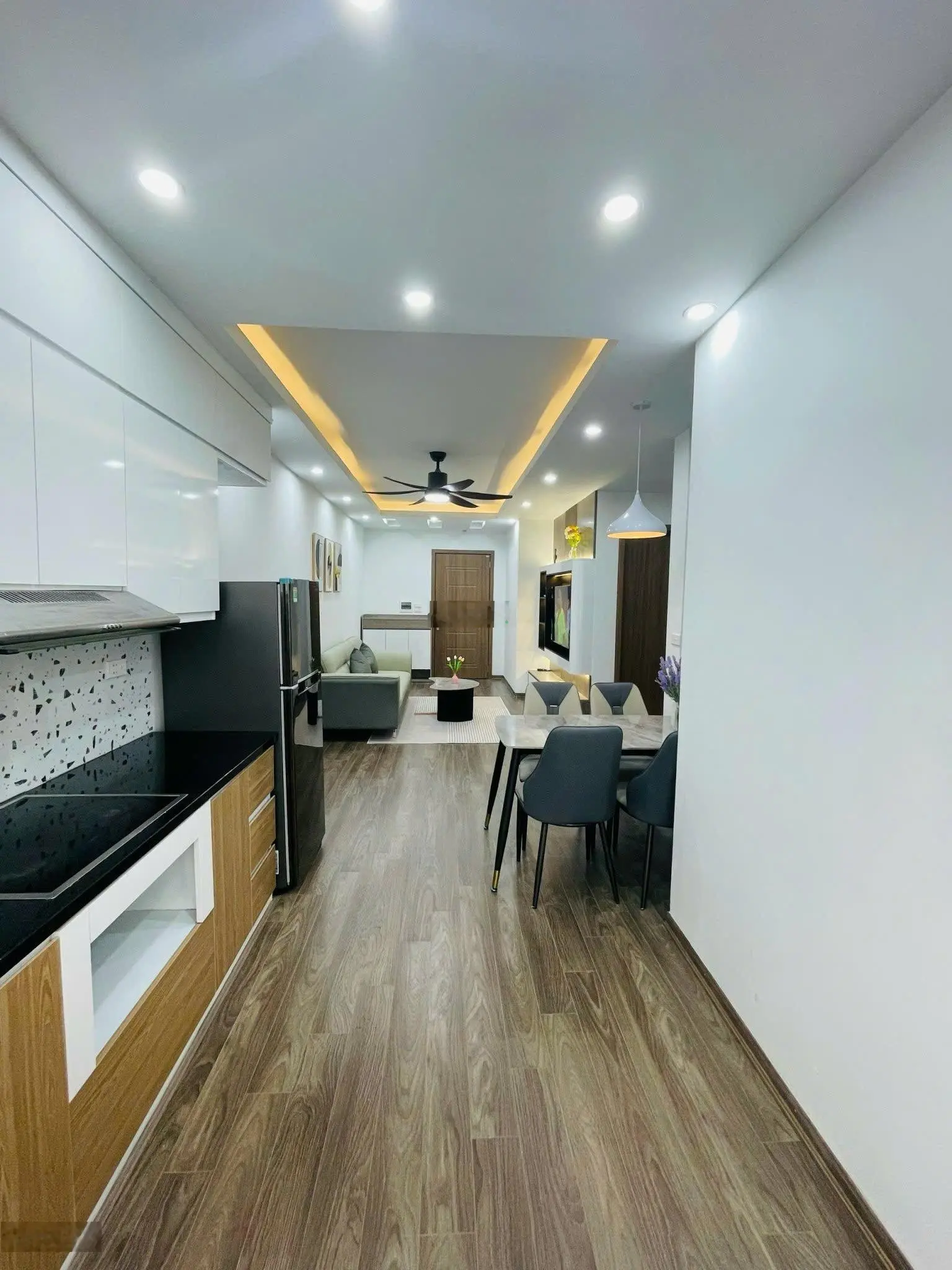 Bán căn 67m2, 2 ngủ& 2VS, HH1 Linh Đàm Hoàng Mai. LH: 0966 455 ***