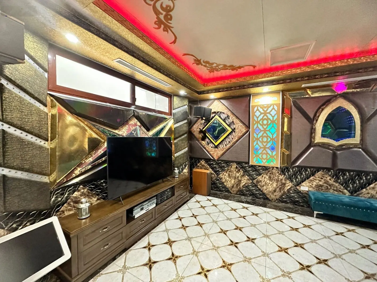 Bán song lập sông Hoa Sữa 1, 200 m2, Đông Nam, 6xtỷ Vinhomes Riverside, 0963 892 ***
