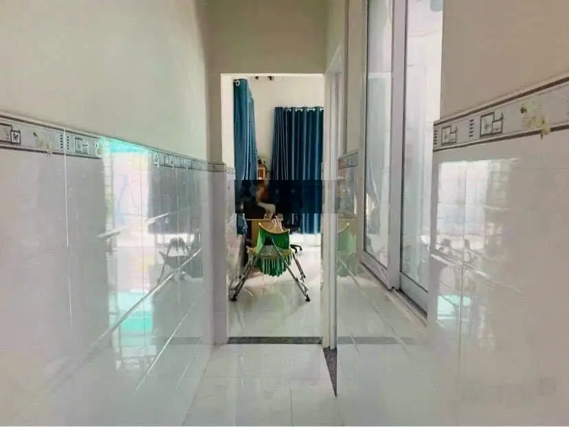 Bán nhà Vĩnh Hải Nha Trang hẻm Phước Huệ giá 2,4 tỷ LH 0793 650 ***