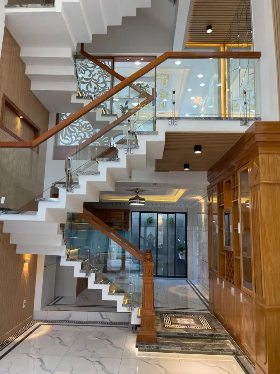 Bán nhà 1 sẹc đường Mã Lò DT 4x17m, đúc 4 tấm nhà mới, hẻm thông 8m. Giá 5tỷ5 TL