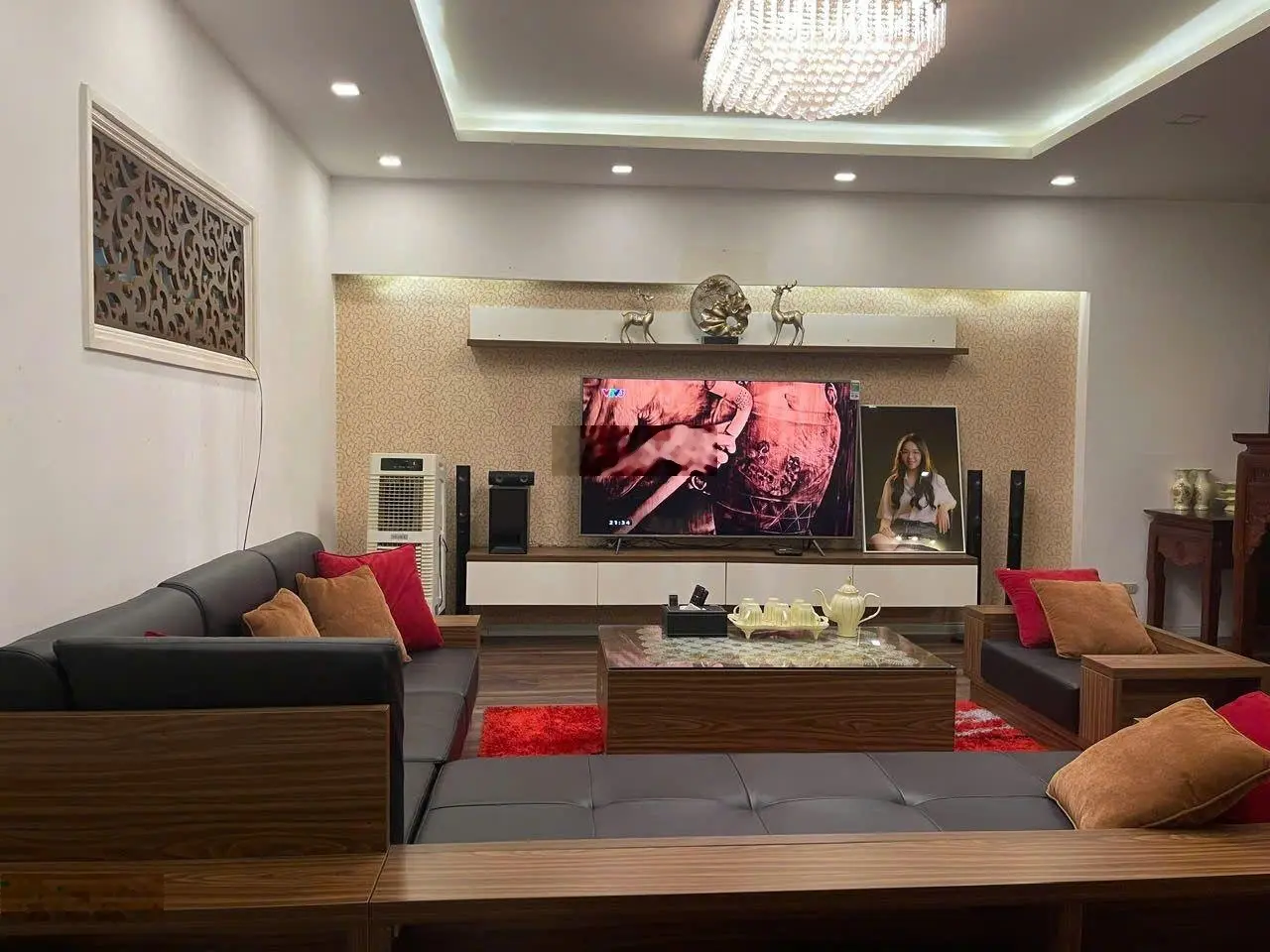 Siêu rẻ - ô tô dừng đỗ ngày đêm - kinh doanh da tiền - gần chợ trường học siêu thị. Tiện ích đầy đủ