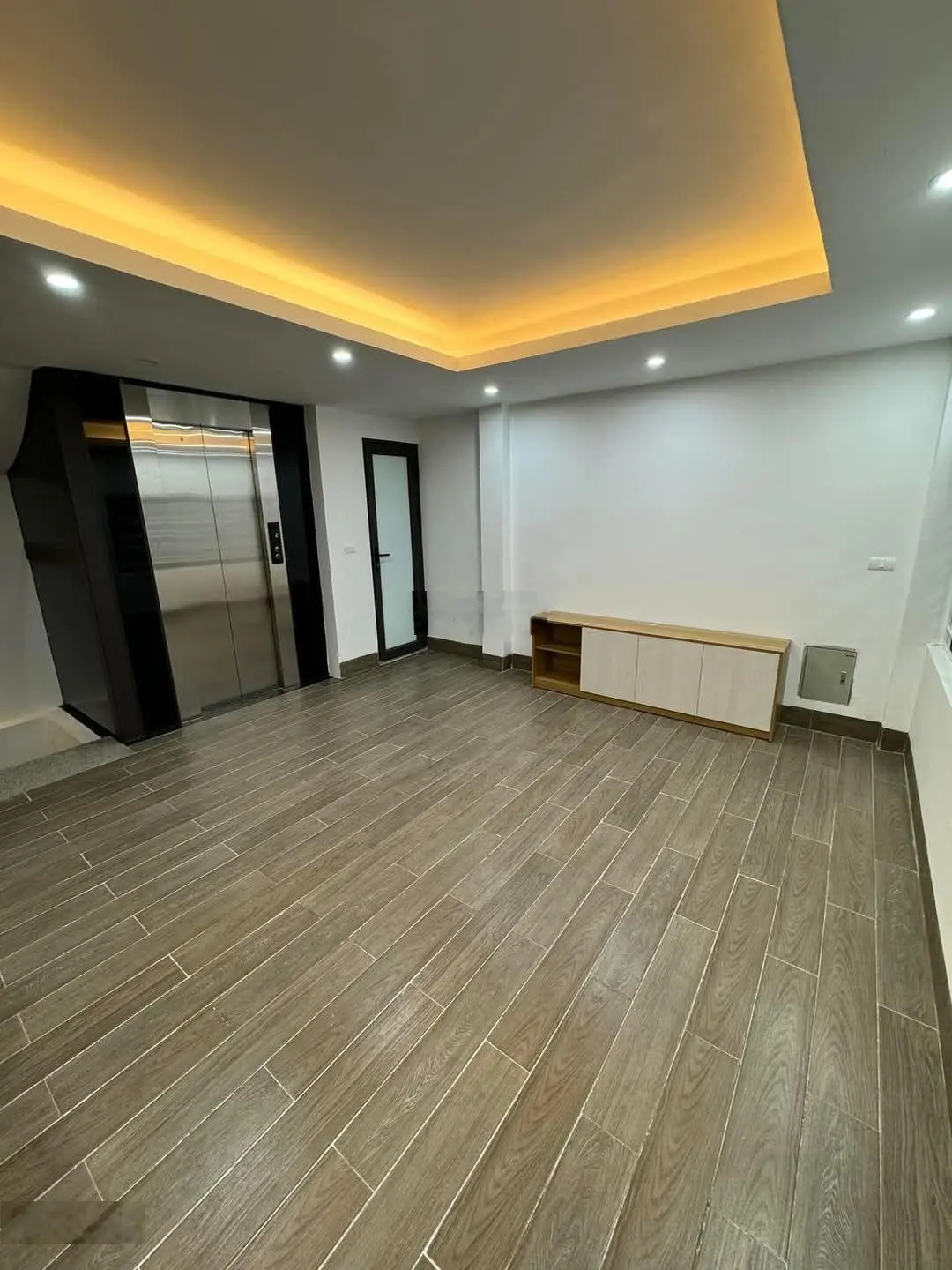 Giảm chào bán gấp nhà phố thái hà thang máy 35m, 7t, mt 5,2m, giá 11,4 tỷ, đống đa. 0971685580