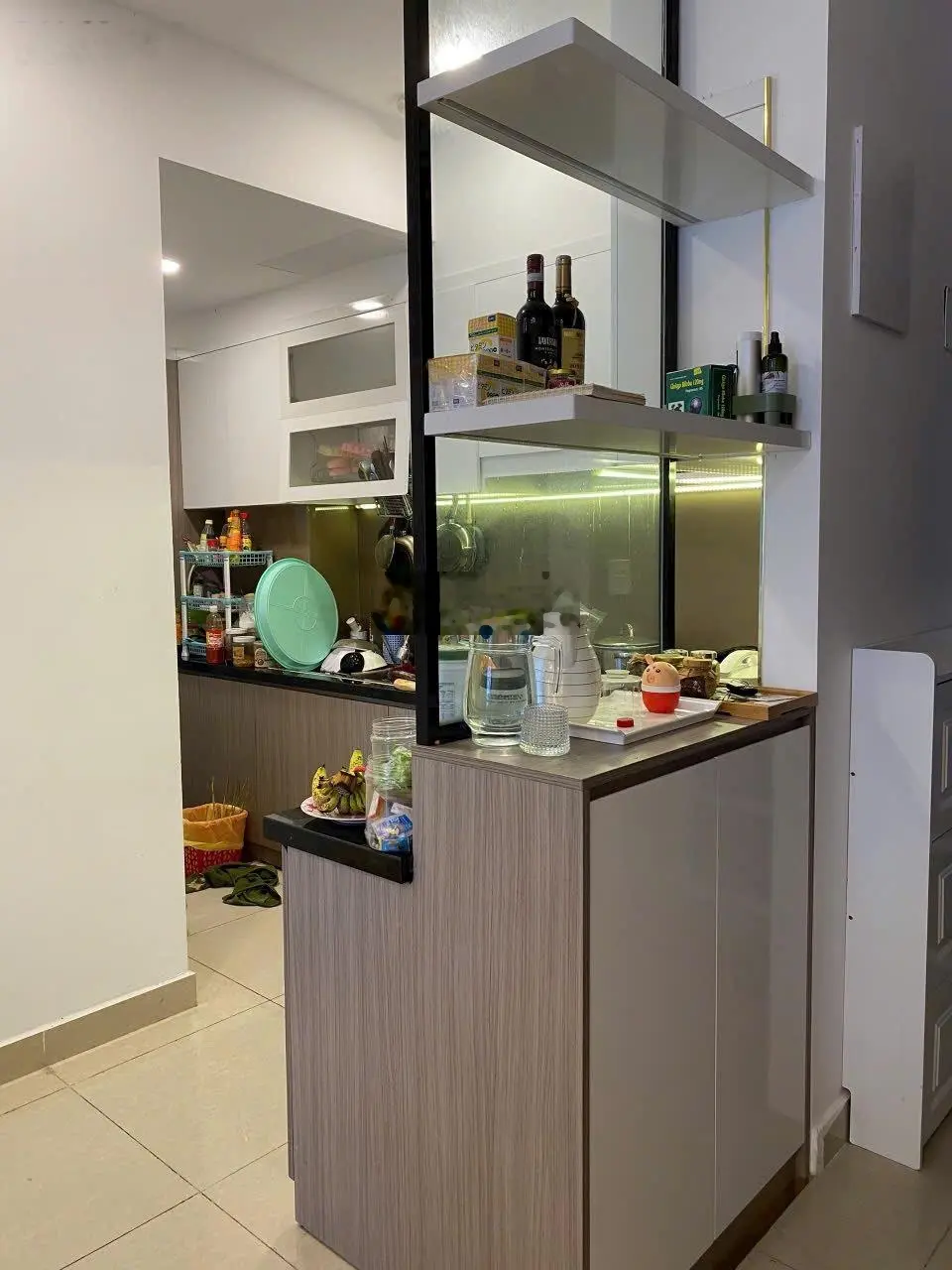 Bán gấp căn Ruby 3PN - 2WC có ban công - giá 4.1 tỷ đã có sổ. Liên hệ: 0909 680 ***Phương Trinh)