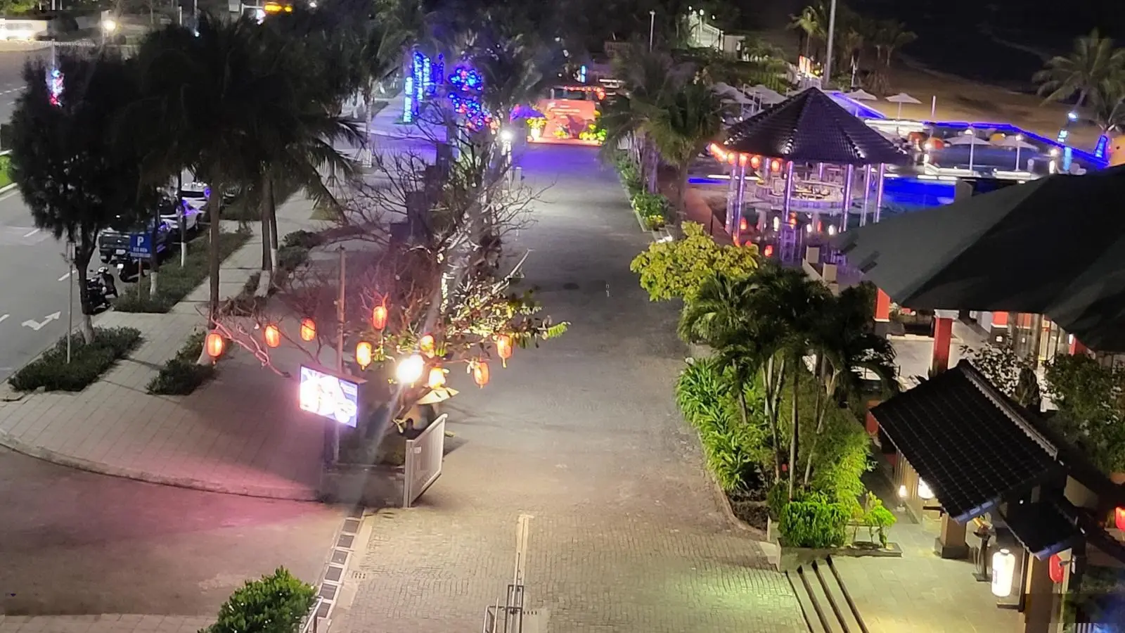 Bán đất sát biển Nguyễn Tất Thành, diện tích 7*25m = 187m2