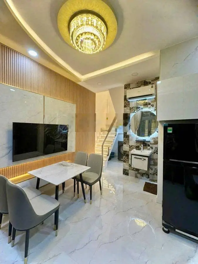 Bán nhà mới đẹp full nội thất 4,5 ty 3tang ngang 4,5m ttq3 p12 , lê văn sỹ hẻm 3m