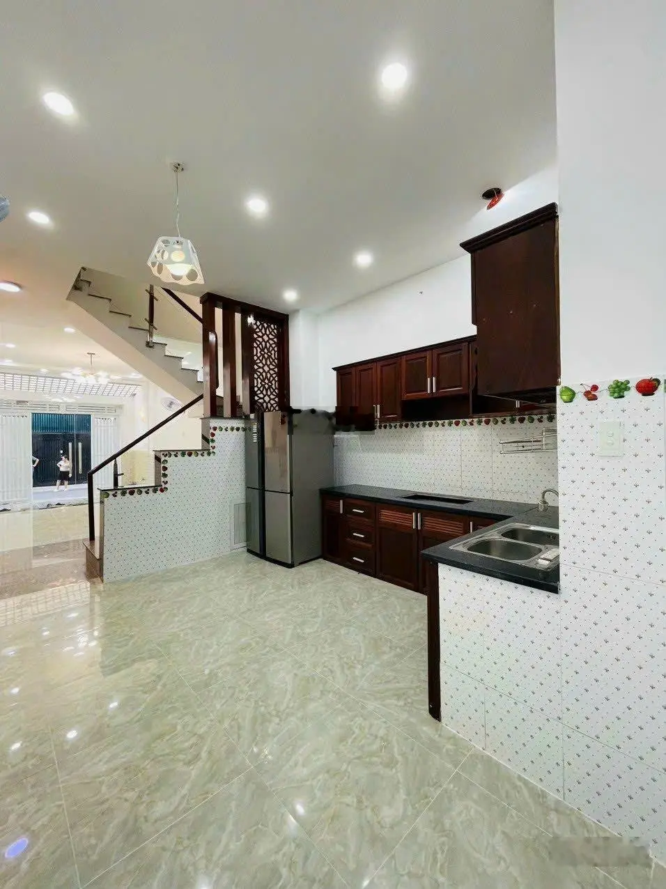 Bán nhà Nguyễn Hồng Đào - P14 - Tân Bình. DT 65,2m2 đang cho thuê 21 triệu. Gần UBND quận