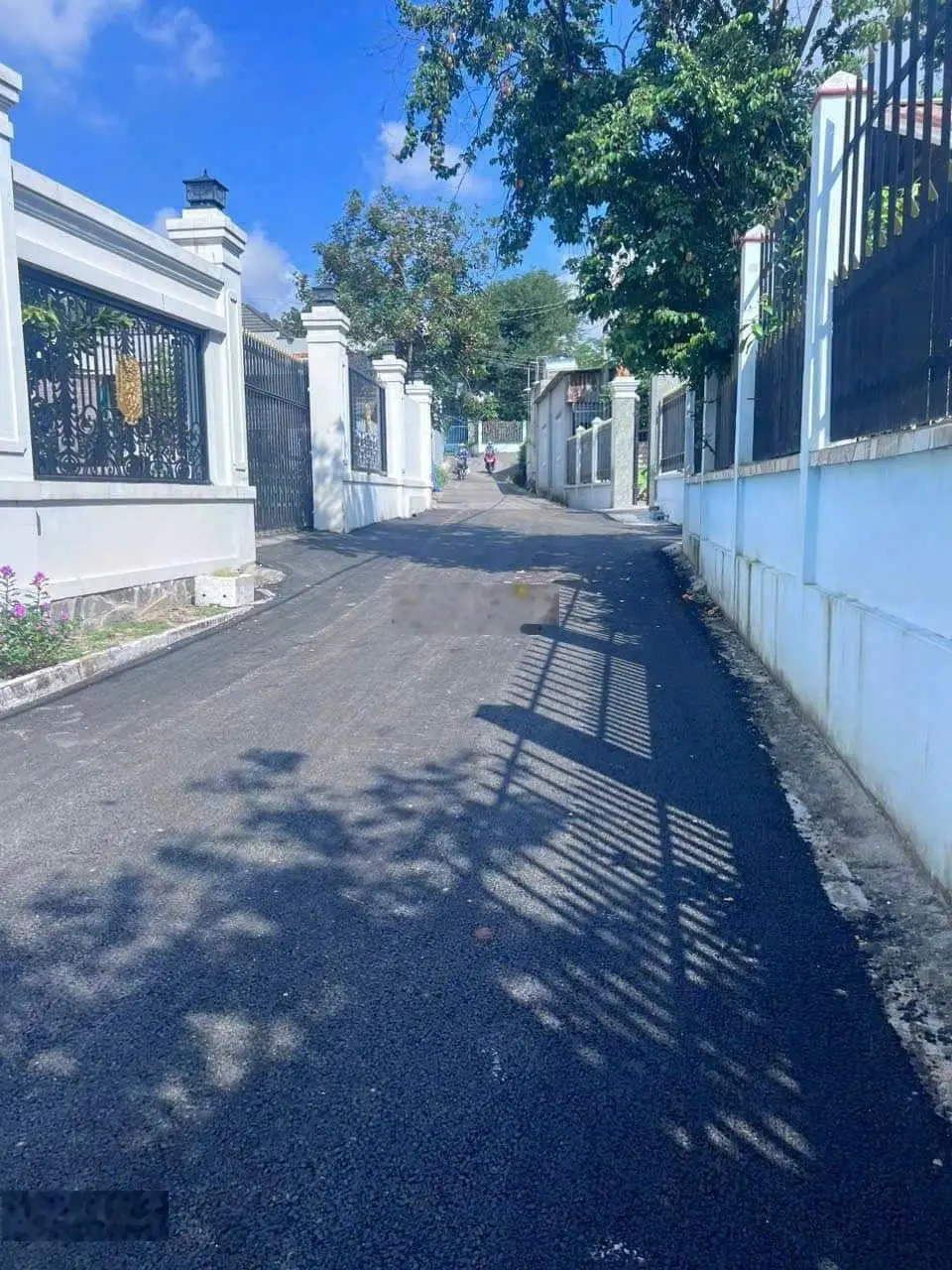 Bán nhà mới trung tâm TDM. Giá chỉ hơn 2 tỷ. Đường nhựa 5m