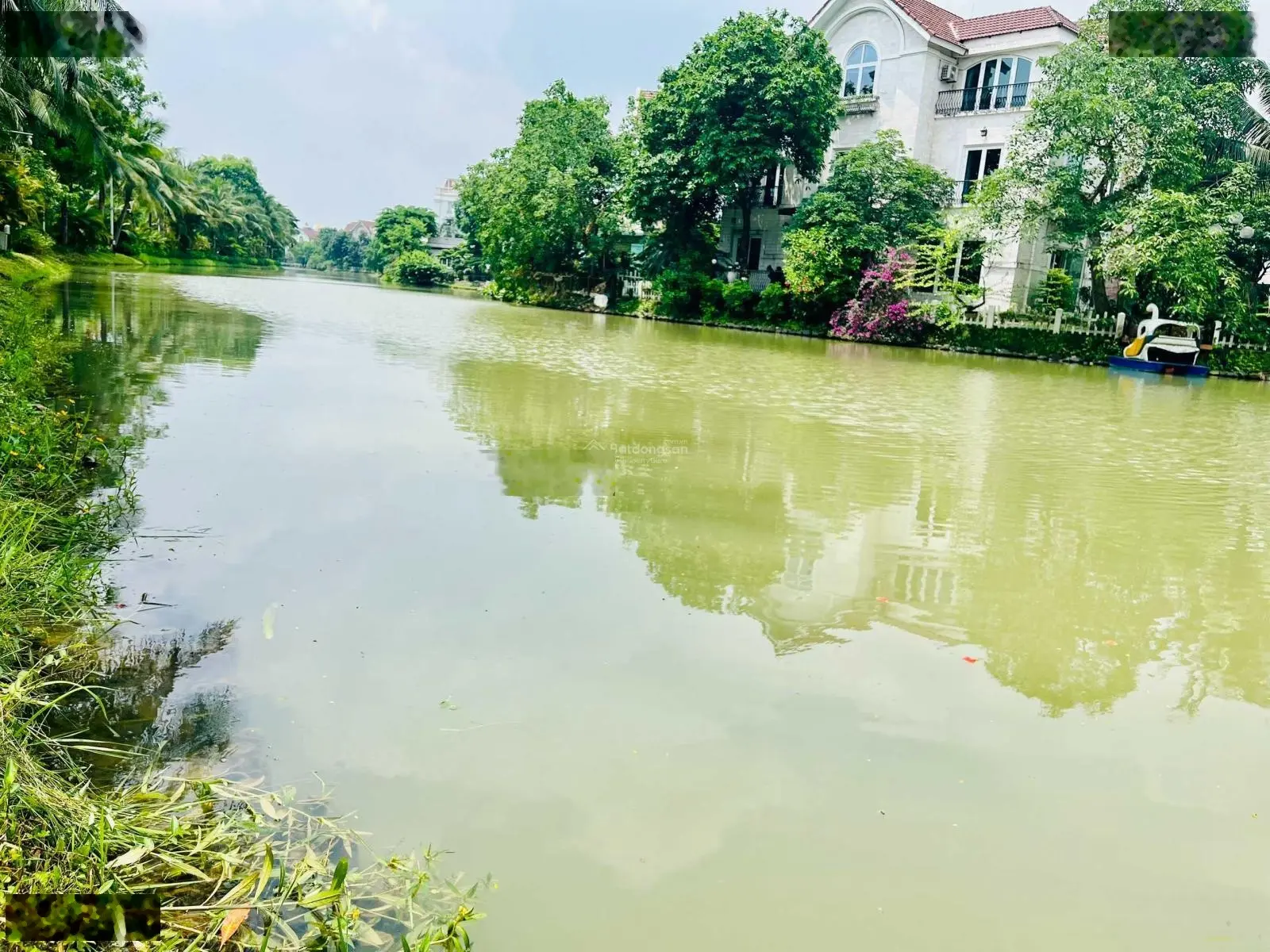 Bán gấp BT Bằng Lăng 03 - 02 hướng ĐB, diện tích 408m2 xây dựng 712m2 căn thô view sông rộng, 99 tỷ