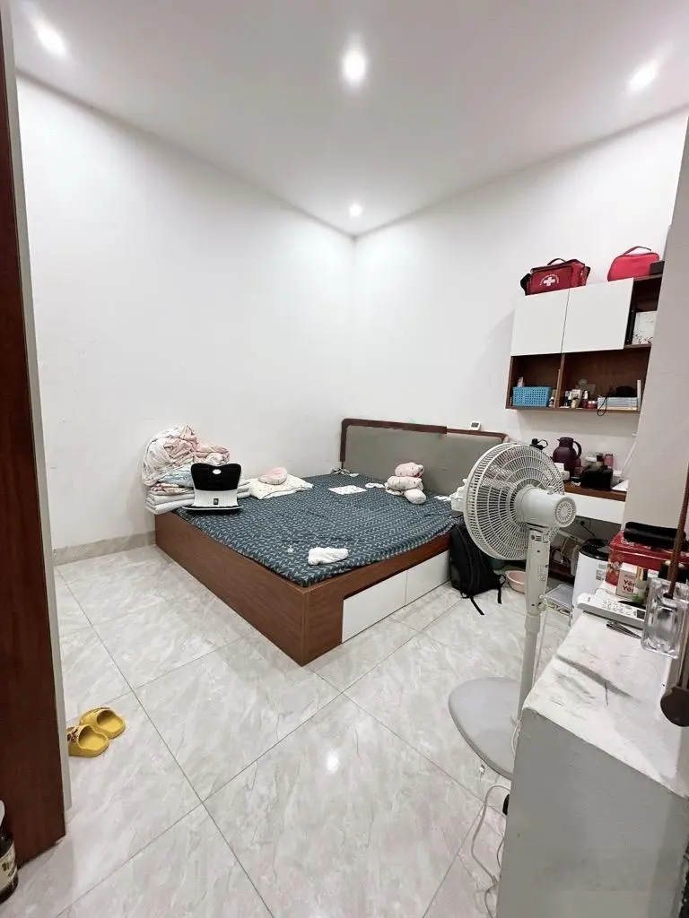 Hàng hiếm tại phố Bạch Mai, 5,8 tỷ VNĐ, 40m2, 3PN, pháp lý đầy đủ. LH: 0779 548 ***