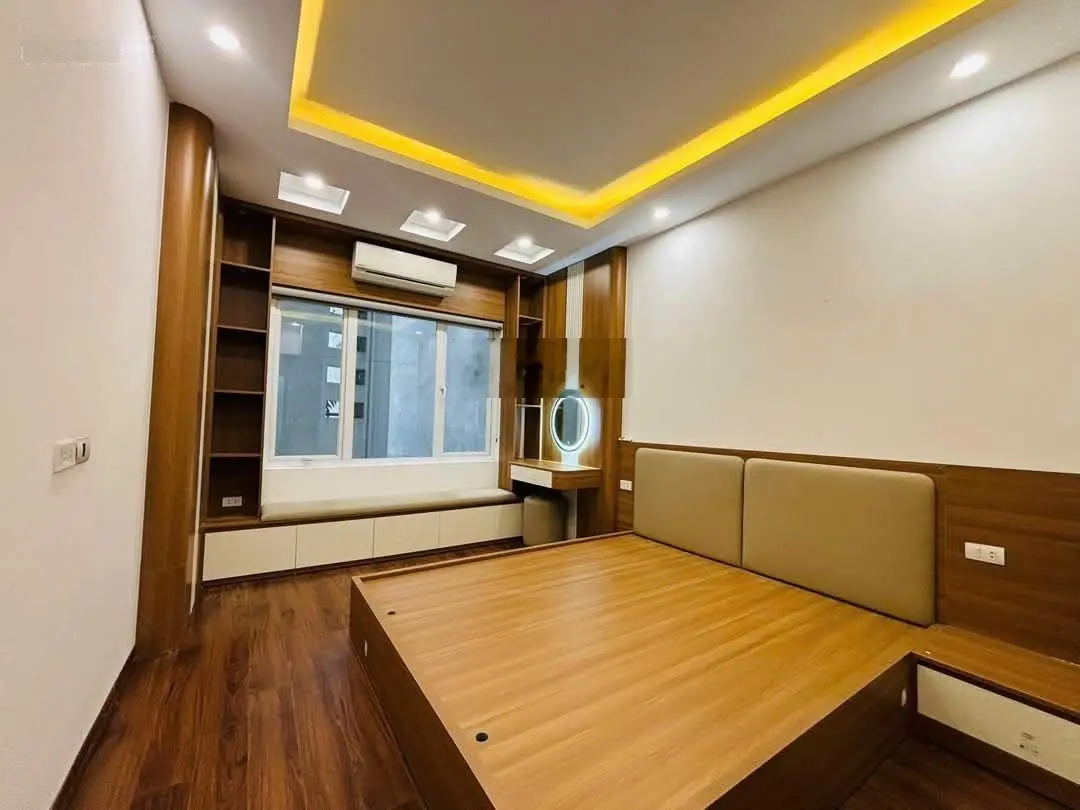 Hot! Bán nhà riêng 60m2, 10,9 tỷ, Âu Cơ, Nhật Tân, Tây Hồ, Hà Nội