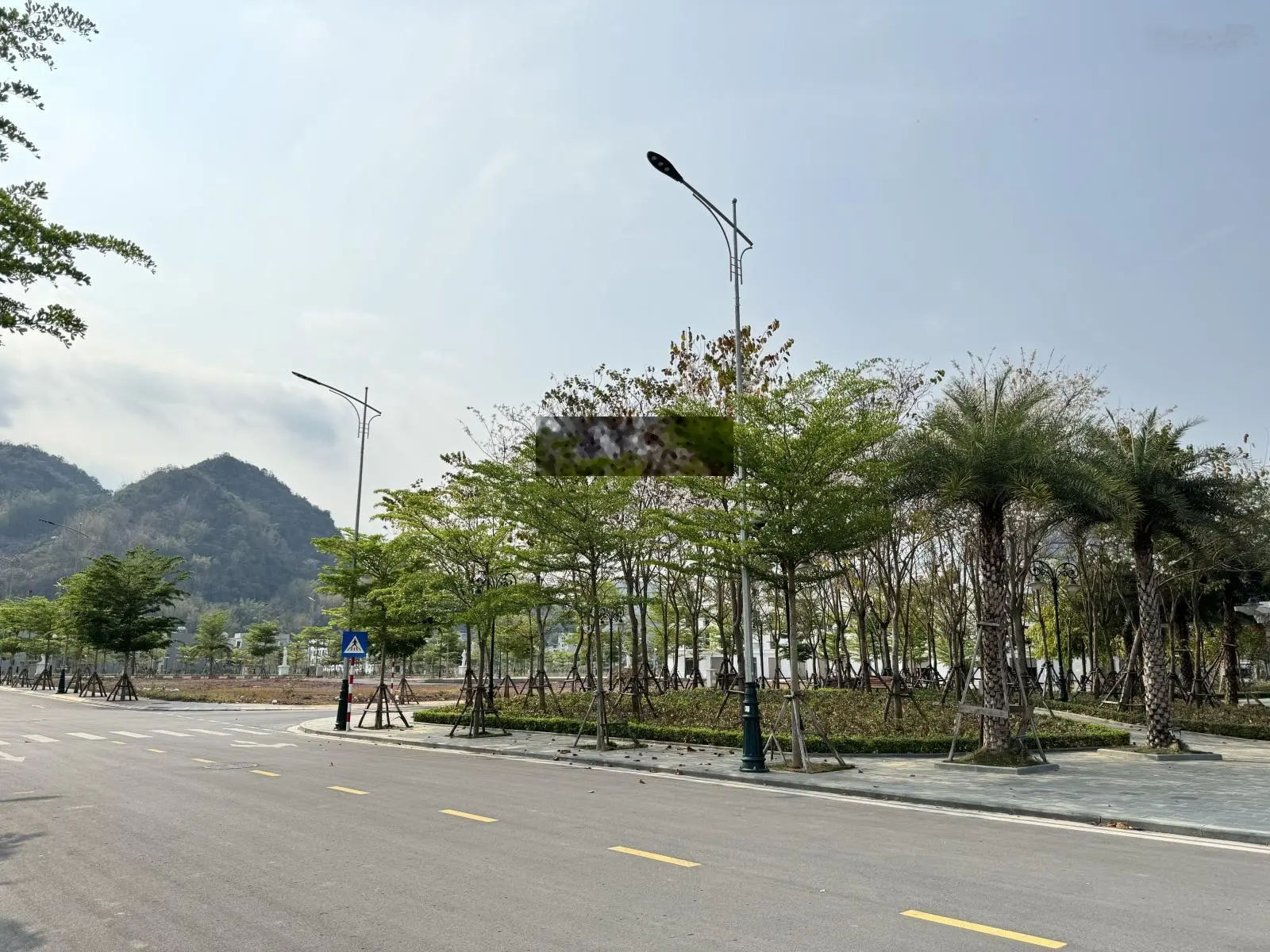 Chính chủ bán lô góc 2 mặt tiền view vườn hoa Appolo - dự án Picenza Sơn La. Đã có bìa đỏ