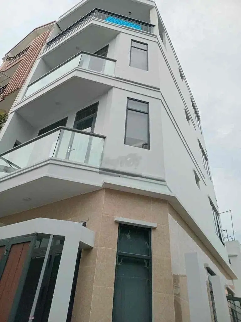 Bán gấp nhà 4 tấm 5x10m đường rộng 6m xe tải Lê Đức Thọ