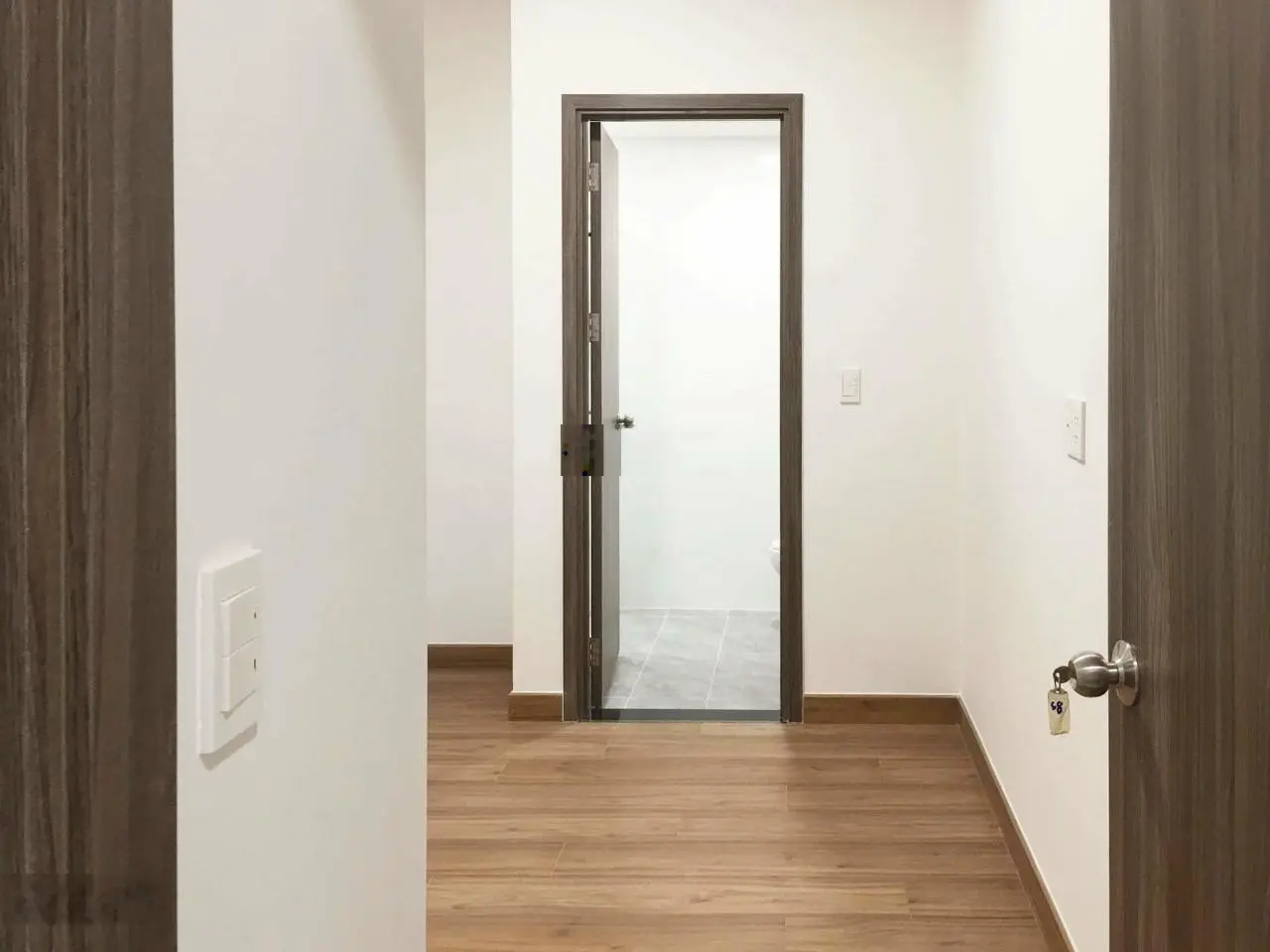 Bán Căn hộ Saigon Asiana, 3PN, 2WC, 90m2, góc, không nội thất, giá 4 tỷ 650, liên hệ: 0908 435 ***