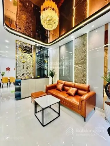 Định cư Úc bán nhà Vĩnh Viễn P4 Q10. DT 71,52m2 giá 3tỷ290 gần chợ Nhật Tảo. Đang cho thuê 29tr