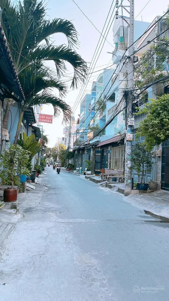 Tôi đang kẹt tiền bán nhanh nhà Trần Tuấn Khải, Quận 5 gần chợ Hòa Bình giá (TL) LH cô Oanh