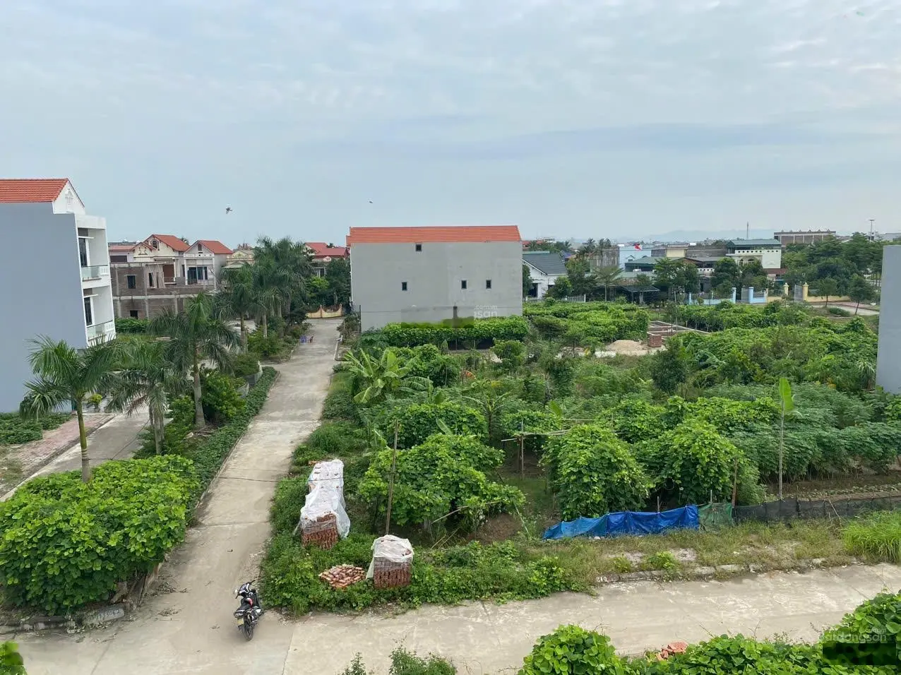 Khu dân cư Thượng Đáp là đất đấu giá được ủy ban nhân dân huyện Nam Sách đấu giá, lô đất đã có sổ.
