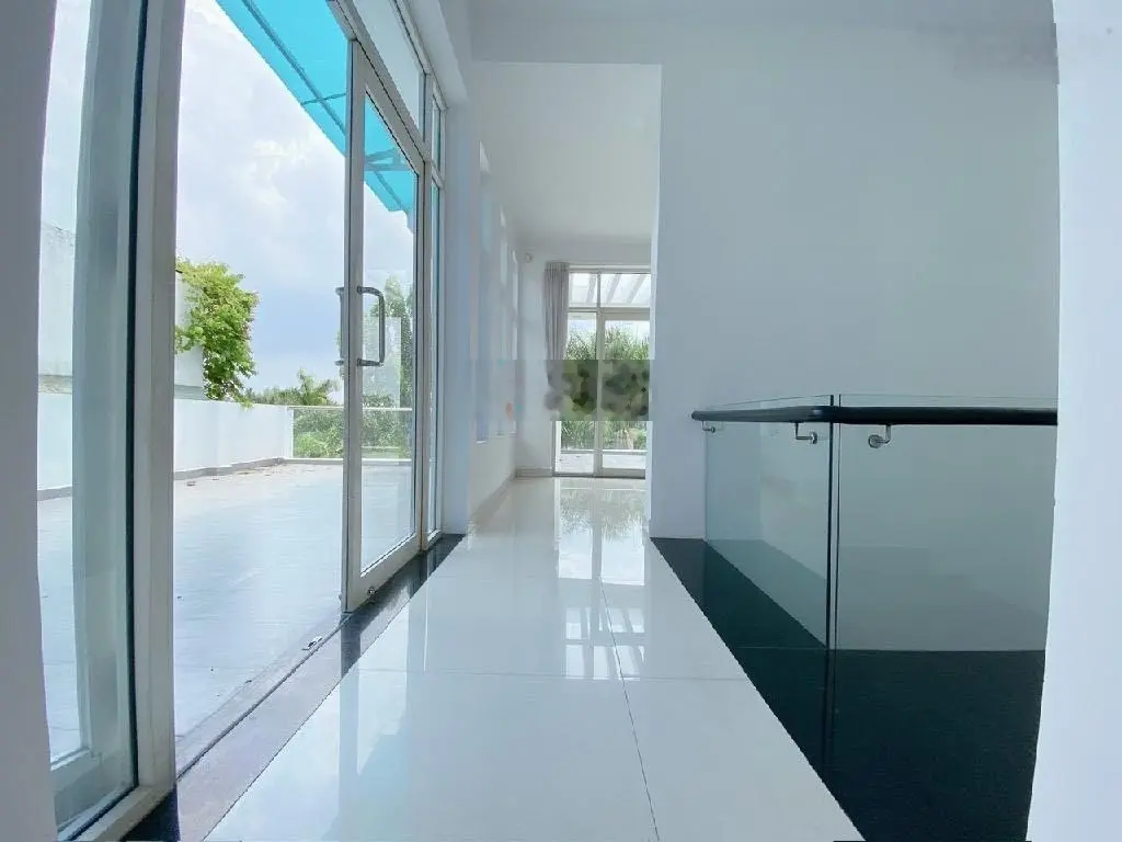 Chủ định cư Canada cần bán căn biệt thự 175m2 ngang 9m KDC Bình Hưng Q8, full nội thất, chỉ 17 tỷ