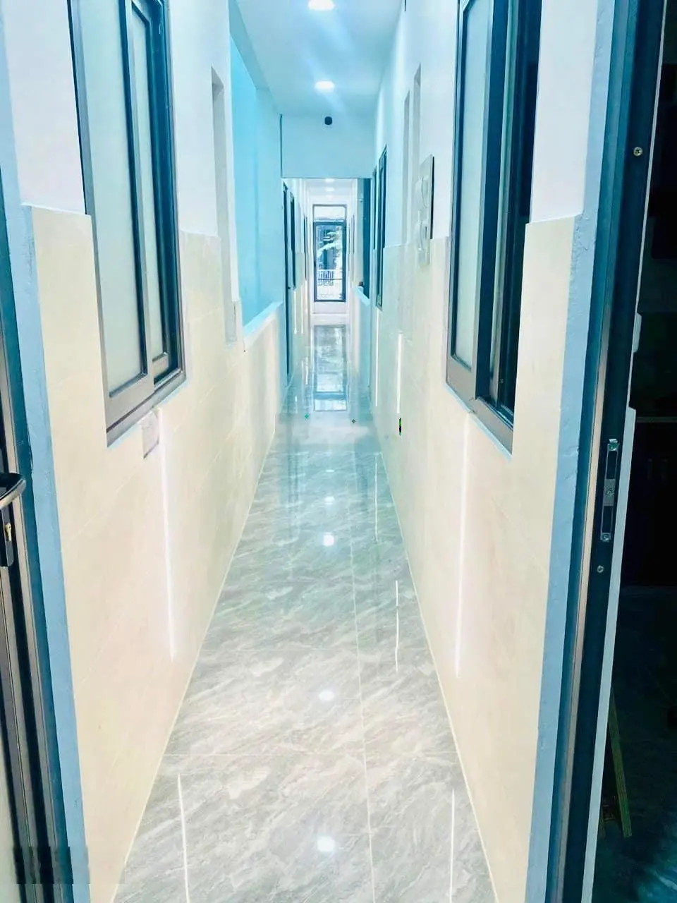 Bán CHDV HĐ thuê khoán 360triệu/tháng 7.3x33m hầm trệt 5 tầng thang máy full NT có hệ thống PCCC