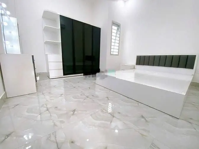 Bán Nhà Đường 7m - 54m2, 2 Tầng, Tặng Nội Thất, Nguyễn Duy Trinh, Q9