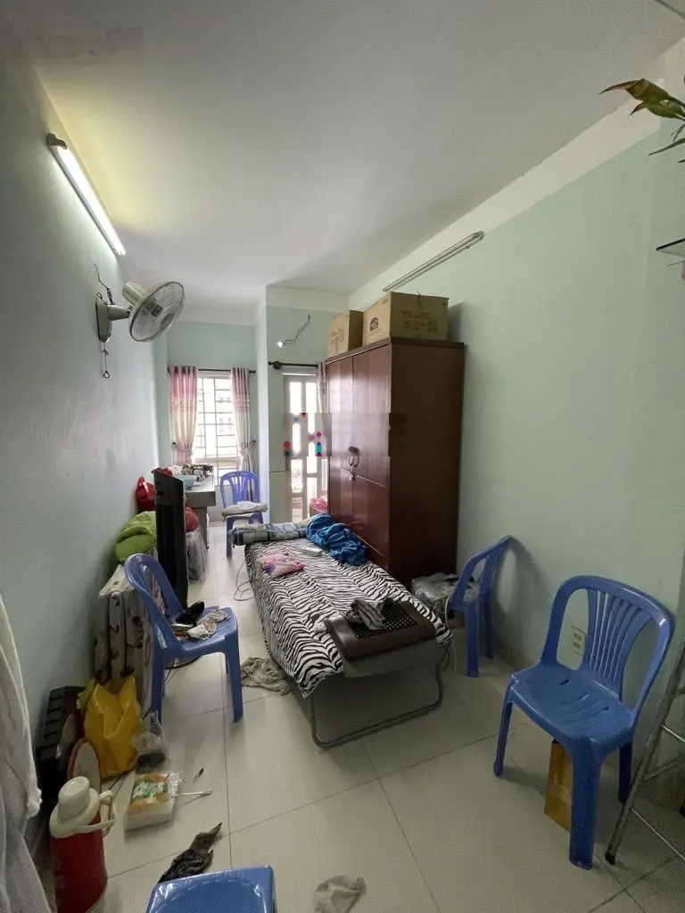 QUẬN 4- NHà 3 LẦU, 3WC, Đường trước nhà 3,6m, 3,45 tỷ,