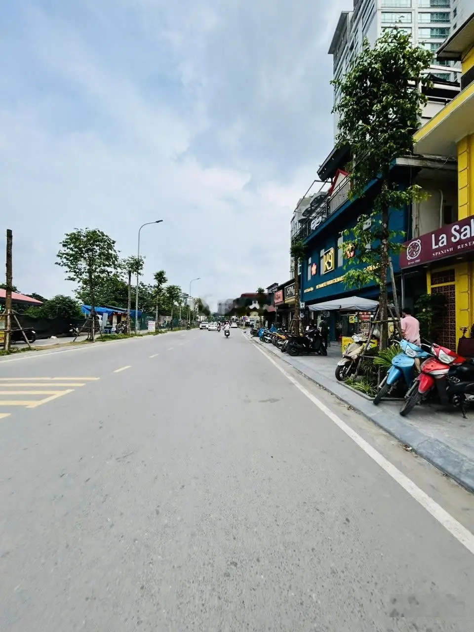 Mảnh đất mặt phố Phường Quảng An Tây Hồ, hơn 400 triệu/m2 xây toà văn phòng, mặt tiền 7m, 86.6 tỷ