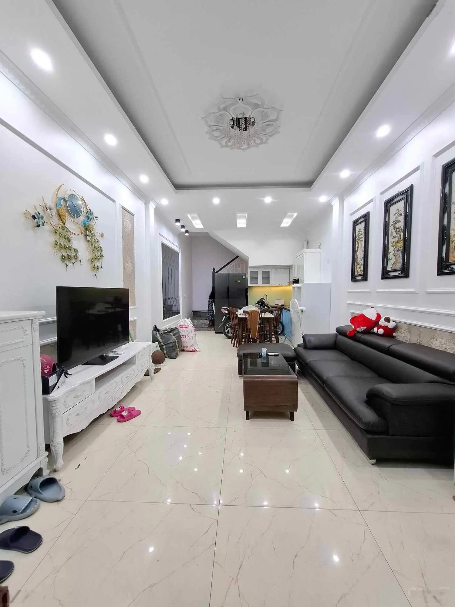 Tôi cần bán nhà đẹp phố Đặng Văn Ngữ - quận Đống Đa MT rộng ô tô kinh doanh tốt, giá rẻ