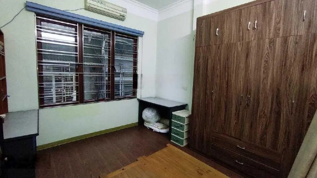 Cực hiếm, bán nhà đẹp Chợ Xanh Q Cầu Giấy, ô tô tránh - kinh doanh ngày đêm, 35,6m2, giá 12 tỷ