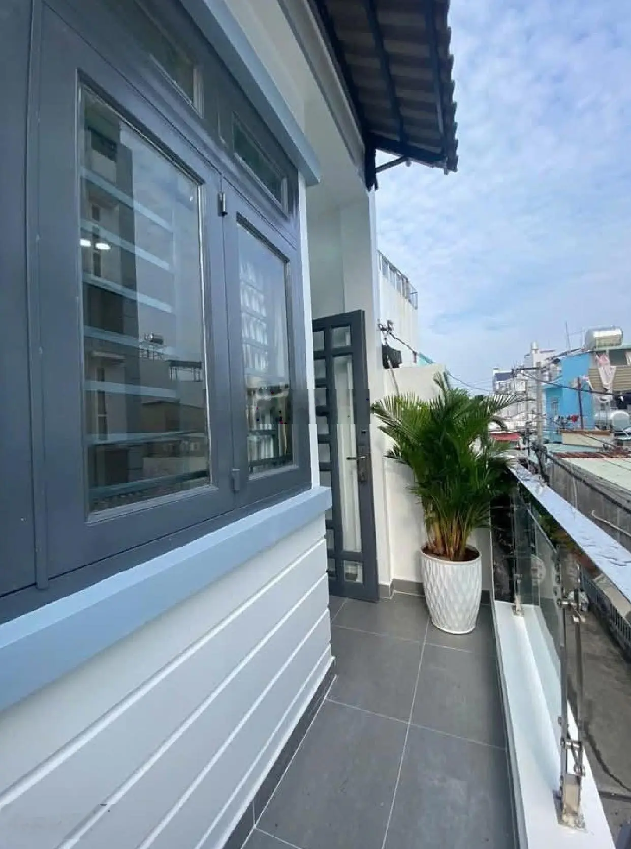 Bán nhà mới 2 tầng Lê Đức Thọ P. 16 - 39m2 (4,3x9m) - Full nội thất - hẻm ô tô - chỉ 4.65 tỷ