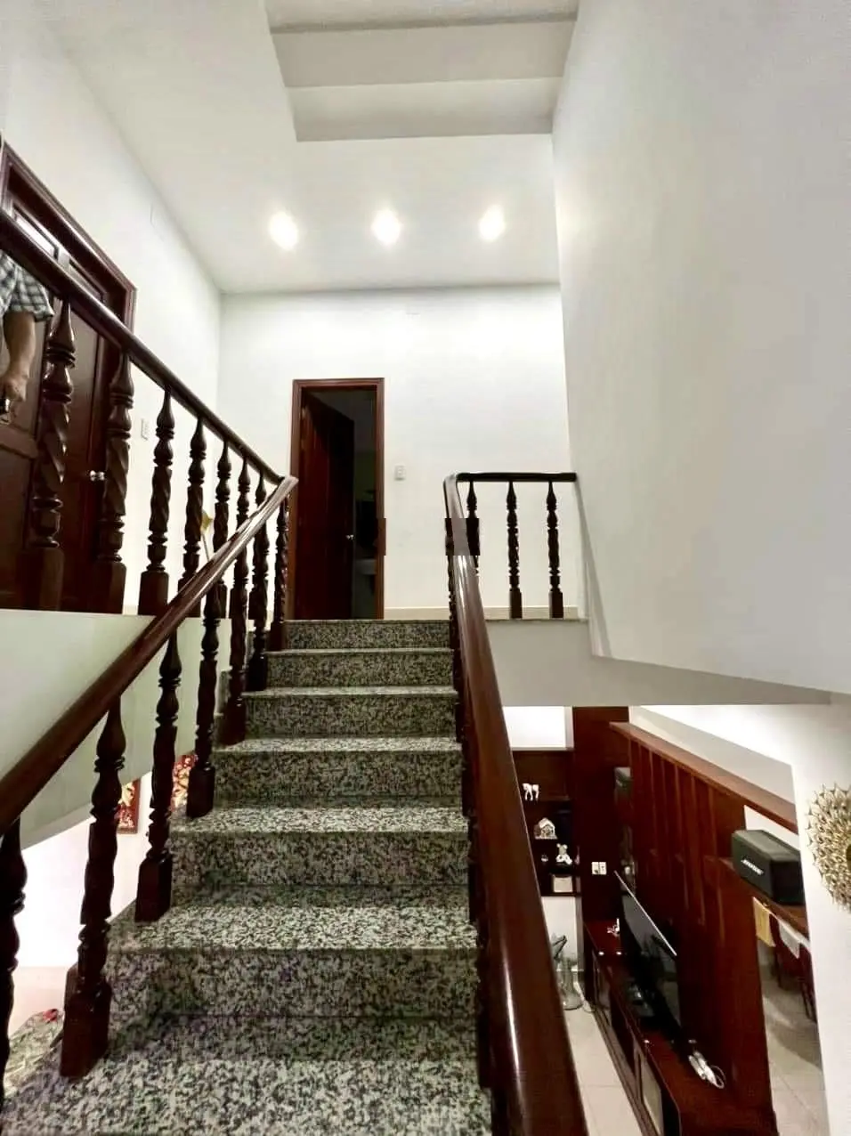 Chủ giảm 500 triệu còn 7,3 tỷ nhà 3 tầng mặt tiền 7m - Cát Lái, Quận 2, HCM.