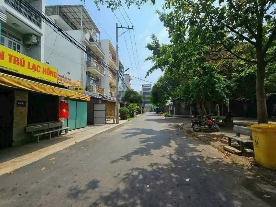 Hiệp Thành City - nhà phố Q12 - 2 mặt tiền công viên 5.5x18m, 4 tầng BTCT giá hạ còn 7,95 tỷ TL