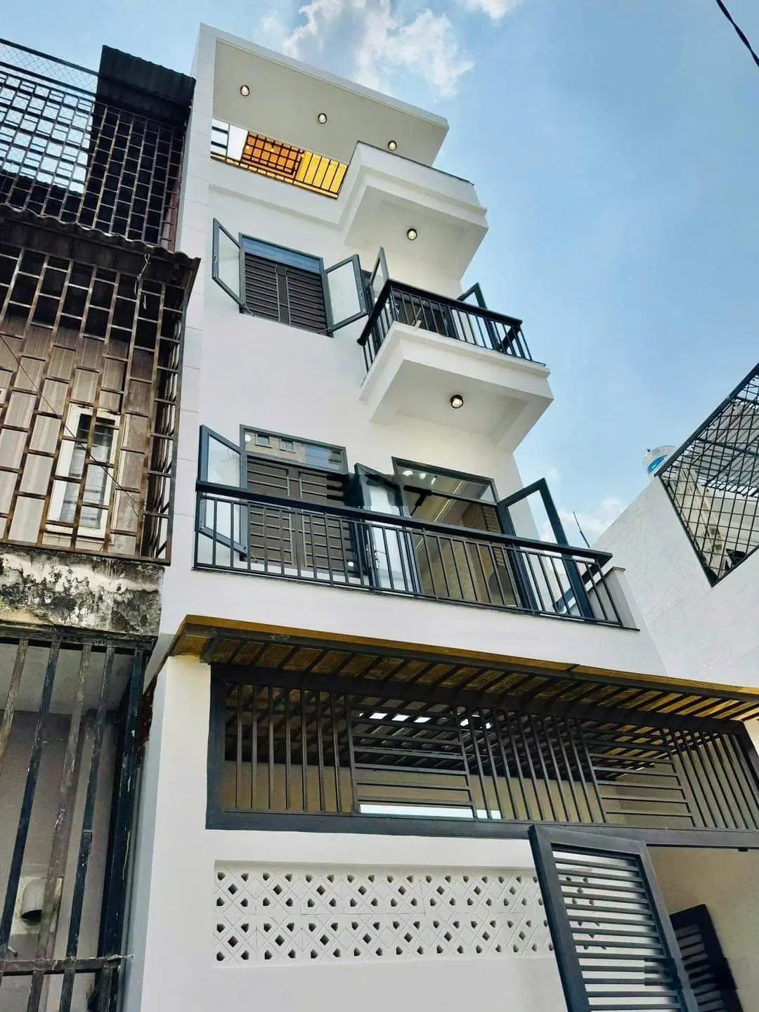 Bán nhà hẻm ô tô số 79/* Trần Quang Long Bình Thạnh. Giá 3tỷ050TR, Diện tích 45m2